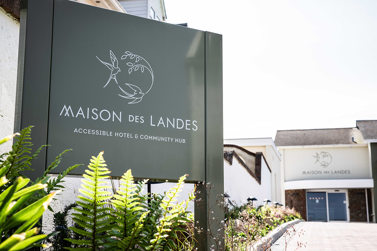 Visit beautiful Maison des Landes Jersey's accessible hotel Able