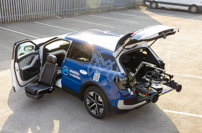 Mobility in Motion Adapted Vehicles